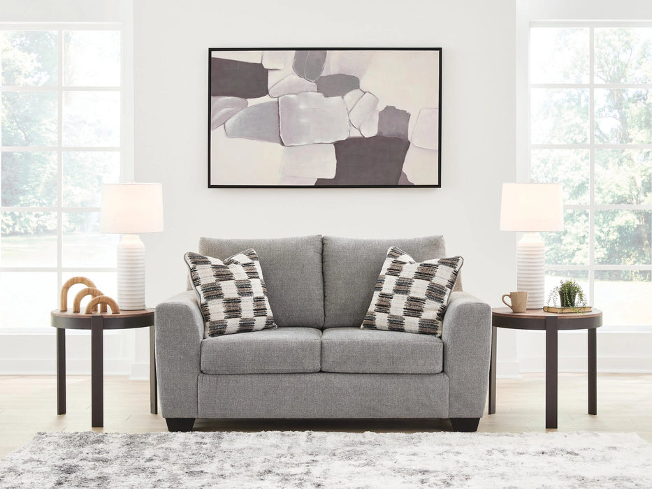 Loreo Loveseat