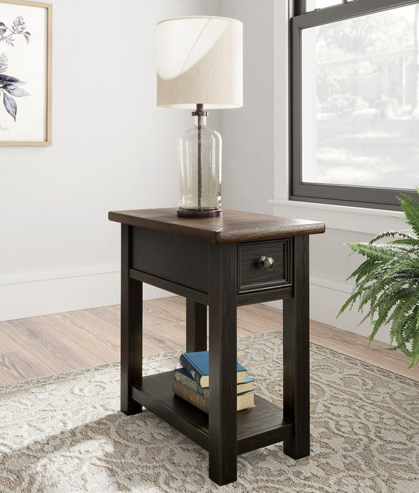 Tyler Creek End Table Set