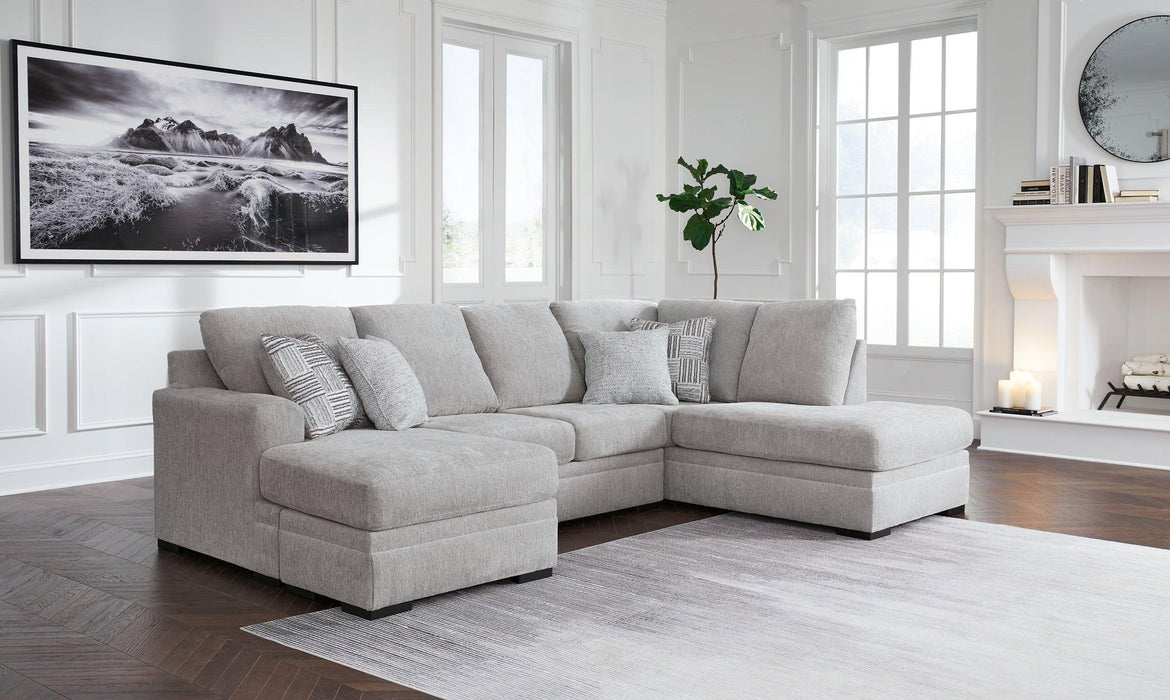 Gabyleigh Sectional with Chaise