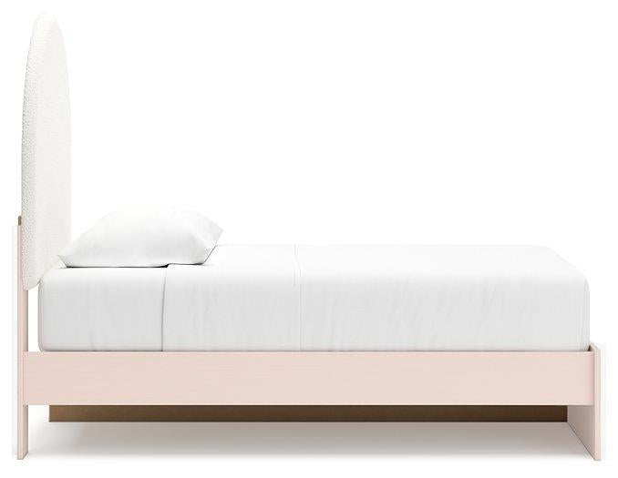 Wistenpine Upholstered Bed with Storage