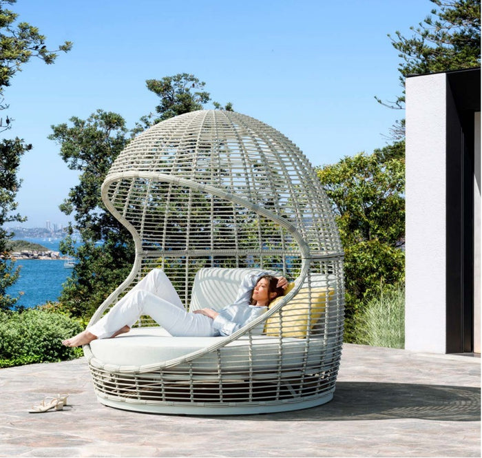 KOKOON outdoor daybed - Hampton Home Dinette (NY)
