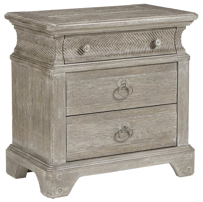 Furniture Summer Creek Light Keeper's Bedside Chest in Oak