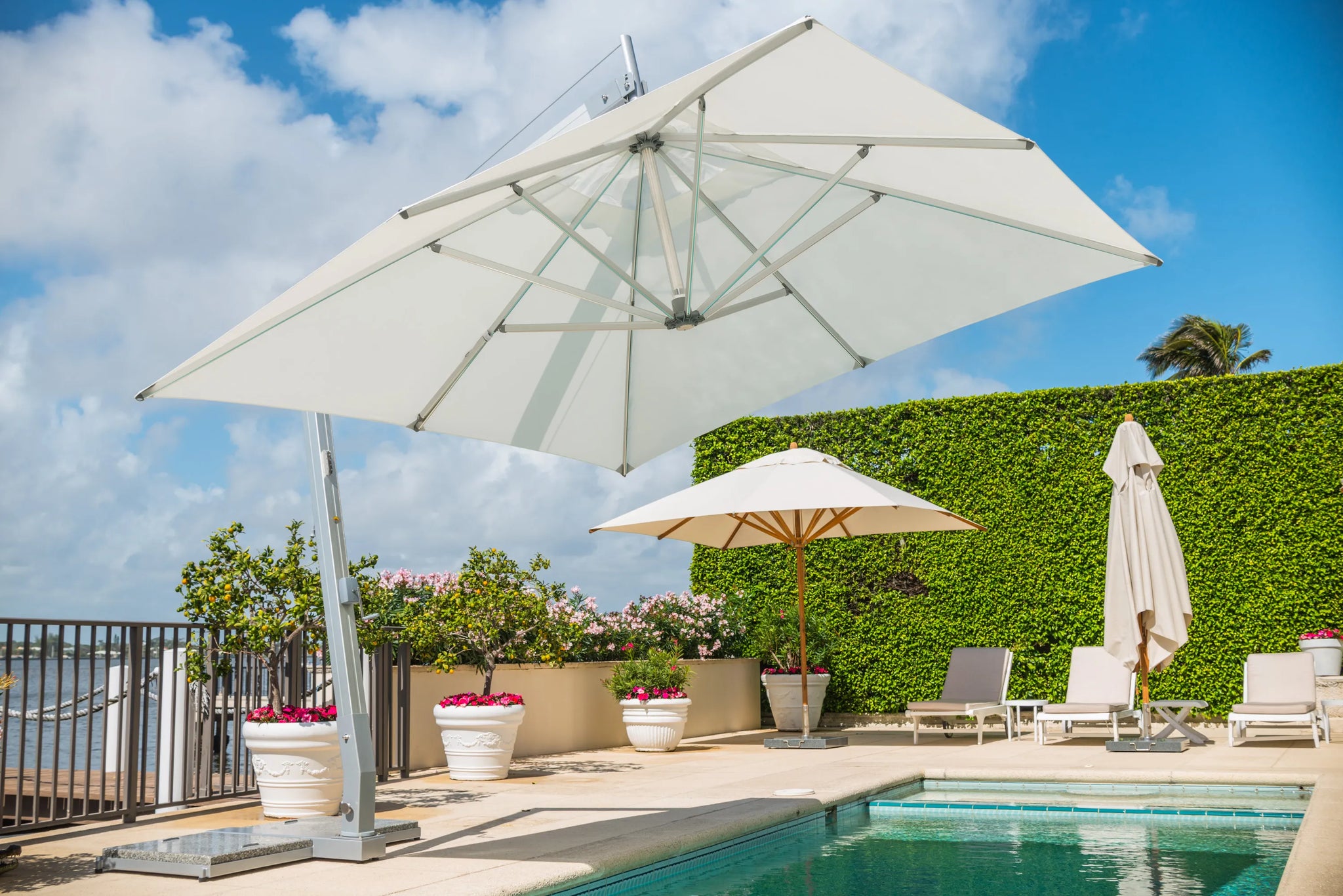 bambrella patio umbrella Hurricane 10' square Side wind Cantilever Outdoor hyperx Overall Product Weight Looking for a good Size:Fits riders 5'7''-6'4''