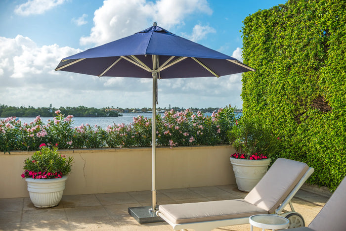 Bambrella  Hurricane aluminum 10ft Sq   center pole outdoor  umbrella - Hampton Home Dinette (NY)